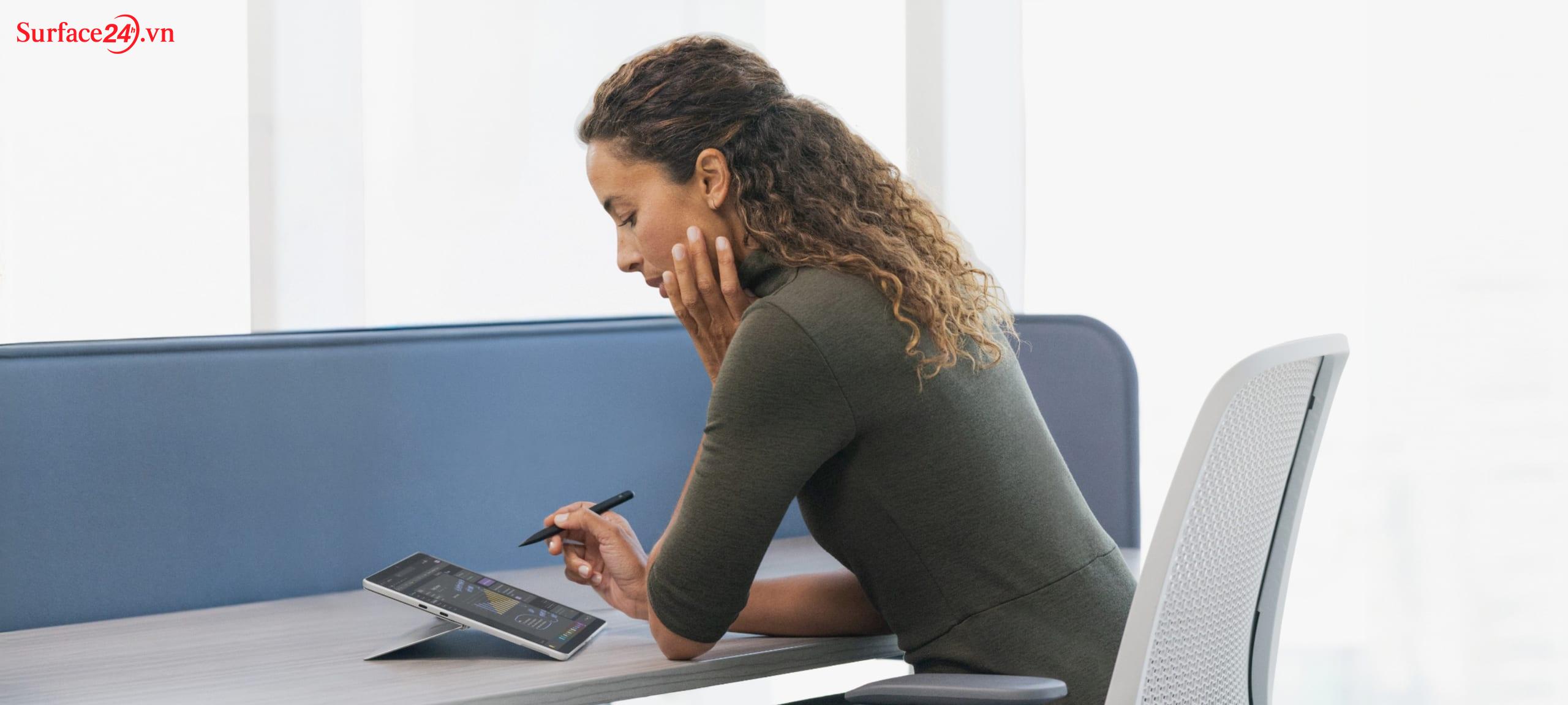 MSFT SurfaceProIntel Hero Deskto 1 scaled 2