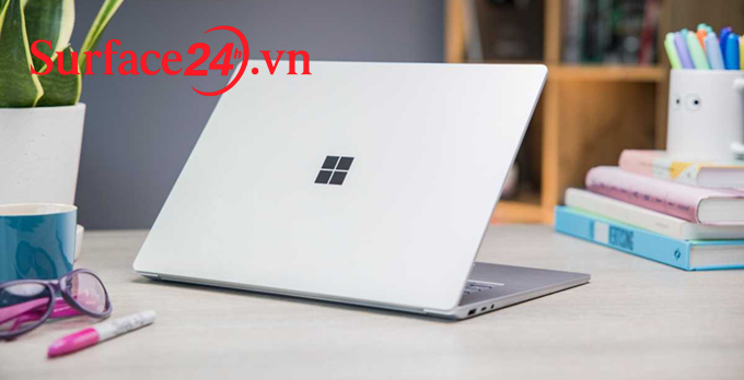 Surface Laptop 63