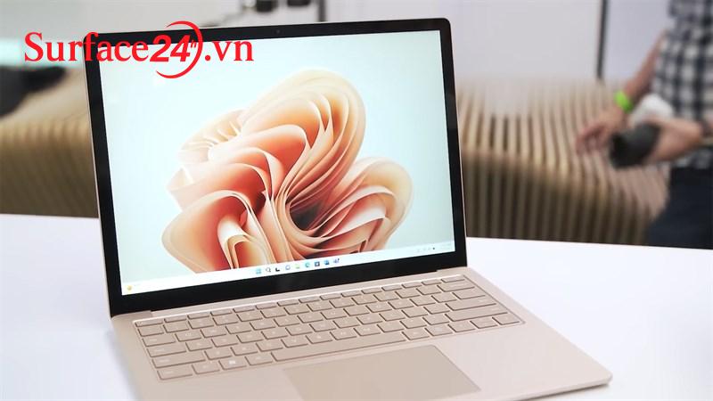 surface laptop 5 8
